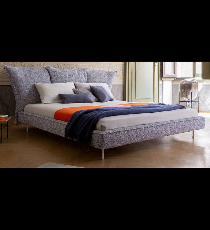 Кровать Madame C bed фабрики Bonaldo