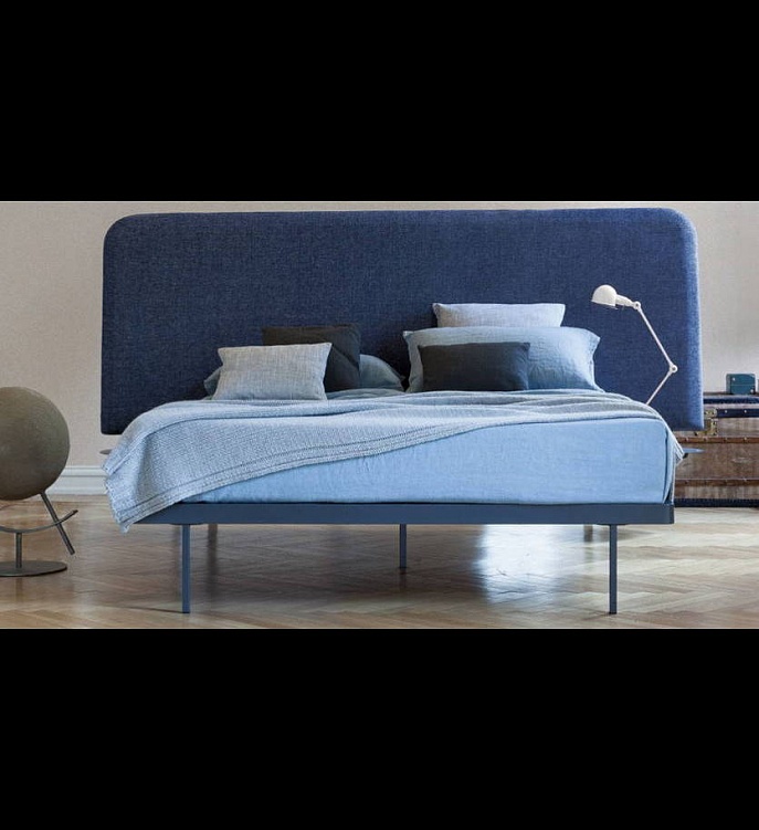 Кровать Contrast Bed фабрики Bonaldo