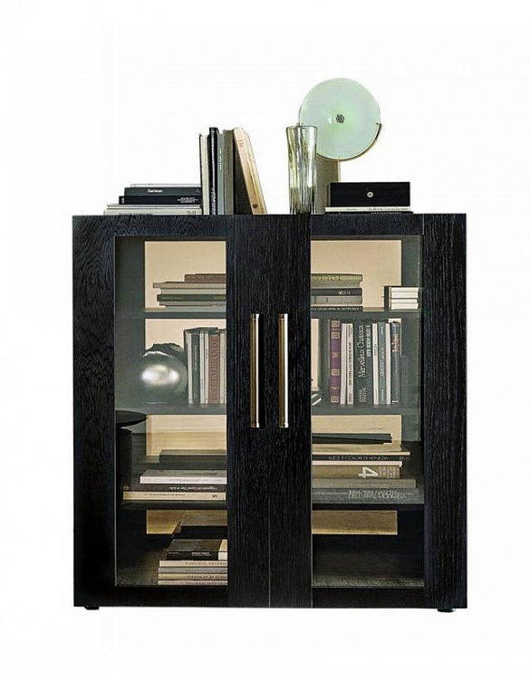 Витрина Quadro фабрики Casamilano Салон Линия Витрина Quadro фабрики Casamilano