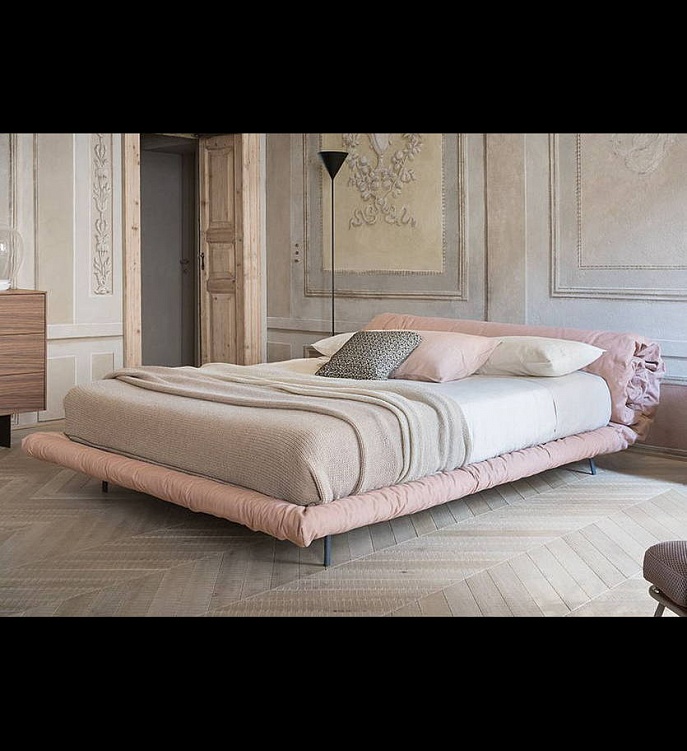 Кровать Blanket фабрики Bonaldo